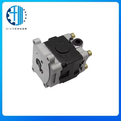 7083S04541 Hydraulic Pilot Gear Pump For PC40MR-2 PC50MR-2 PC58UU PC50UU Engine Parts